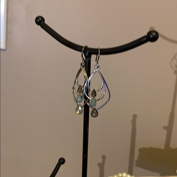 W2036 retired Silpada earrings - Picture 3 of 3